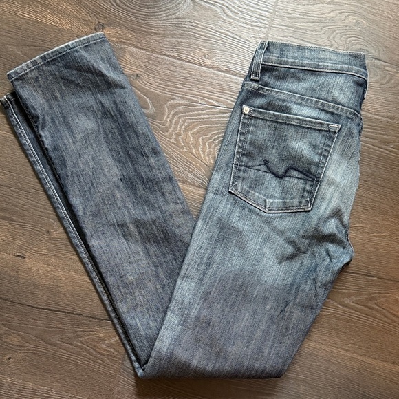 7 For All Mankind Denim - Women’s High Waist Edie 7 for all Mankind Jeans Slim Straight in Faded  size 28